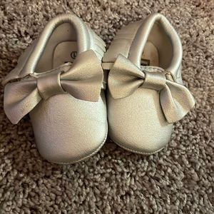 Silver Baby girl shoes
